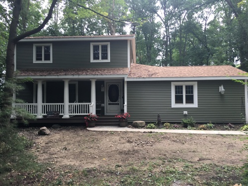 Green Siding Captured by Siding Contractor in Ann Arbor